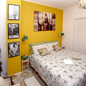 Camera con letto queen size
